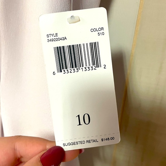 NWT Dana Buchman Light Grey Silk Sleeveless Button Back Blouse Sz 10 - Picture 5 of 7